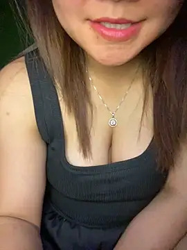 Snapshot of Sunset-yll chatting on 03/25/26, 10:08 Sunset-yll online show from 03/25/26, 10:08