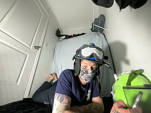 Jaxrouge online show from 11/18/25, 06:17