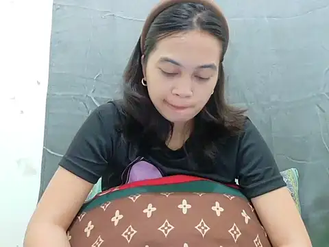 Ursexyasianskinny online show from 04/03/26, 07:59