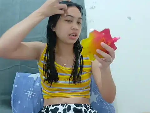 Ursexyasianskinny online show from 12/22/25, 05:18