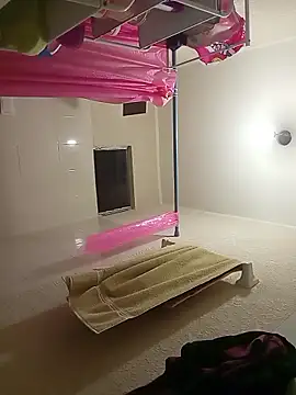 Snapshot of chikis_18 chatting on 11/27/25, 12:55 chikis 18 online show from 11/27/25, 12:55