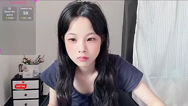 Snapshot of bunny-- chatting on 05/06/26, 05:11 bunny-- online show from 05/06/26, 05:11
