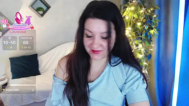 still  her online show from 01/12/26, 01:34