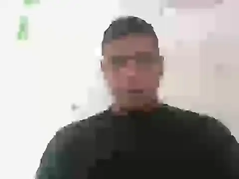 Snapshot of Cogor1c0 chatting on 11/18/25, 04:10 Cogor1c0 online show from 11/18/25, 04:10