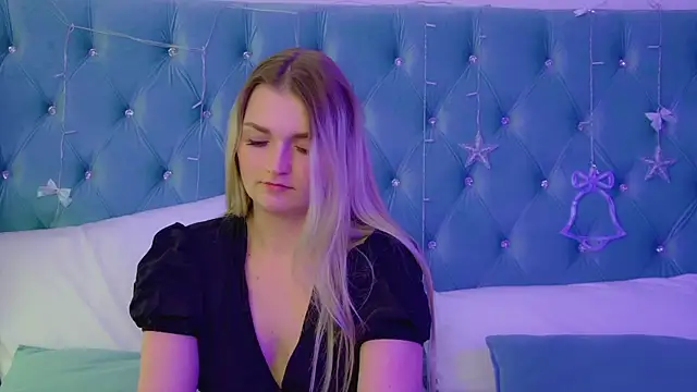 AnnyRaii online show from 01/12/26, 06:09