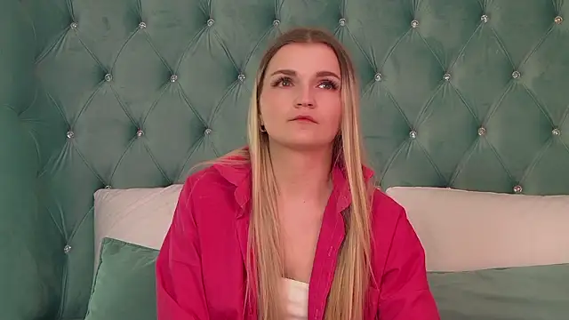 Snapshot of AnnyRaii chatting on 02/02/26, 06:23 AnnyRaii online show from 02/02/26, 06:23