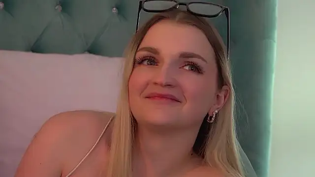 Snapshot of AnnyRaii chatting on 02/03/26, 06:40 AnnyRaii online show from 02/03/26, 06:40