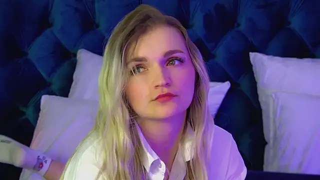 Snapshot of AnnyRaii chatting on 02/09/26, 06:11 AnnyRaii online show from 02/09/26, 06:11