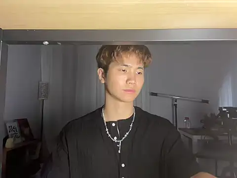 Juhone online show from 11/26/25, 06:46