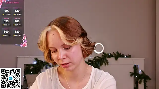 Snapshot of UmbraVelour chatting on 01/19/26, 02:21 UmbraVelour online show from 01/19/26, 02:21