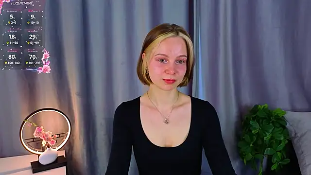 Snapshot of UmbraVelour chatting on 02/05/26, 01:07 UmbraVelour online show from 02/05/26, 01:07