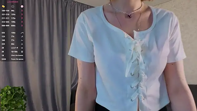 UmbraVelour online show from 04/14/26, 01:16