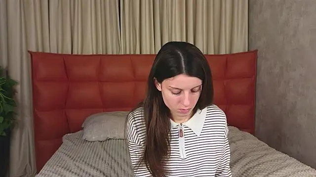 VelvetNyxen online show from 11/29/25, 03:01