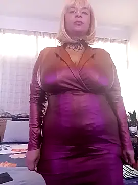 LaReineCleo online show from 05/04/26, 10:29