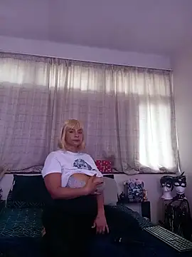 LaReineCleo online show from 05/29/26, 10:32