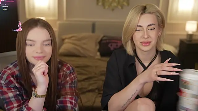 Snapshot of Kara_cat chatting on 02/02/26, 05:45 Kara cat online show from 02/02/26, 05:45