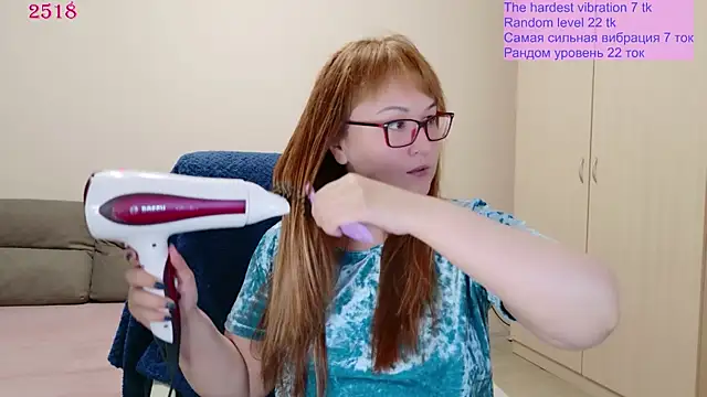 Snapshot of Foxy-lady chatting on 07/11/26, 07:36 Foxy-lady online show from 07/11/26, 07:36