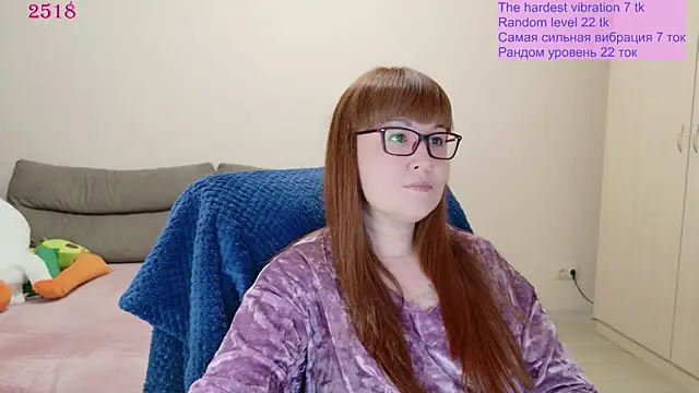 Snapshot of Foxy-lady chatting on 05/20/26, 06:38 Foxy-lady online show from 05/20/26, 06:38