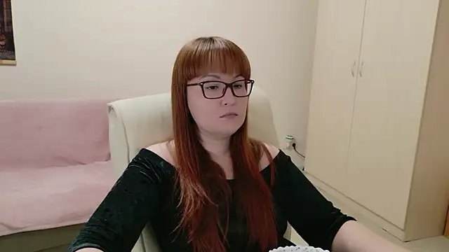 Foxy-lady online show from 12/04/25, 11:48