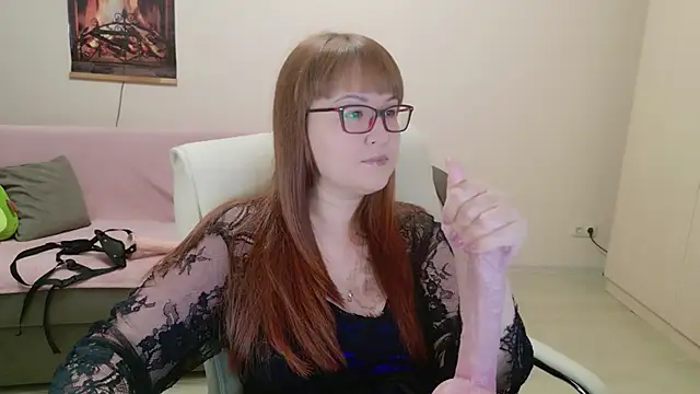 Foxy-lady online show from 11/21/25, 04:39