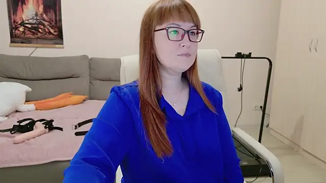 Foxy-lady online show from 10/19/25, 08:39