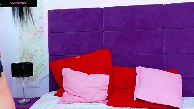 AlissaDrake  online show from 11/19/25, 05:18