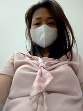 Snapshot of PamPii2x chatting on 04/24/26, 10:23 PamPii2x online show from 04/24/26, 10:23