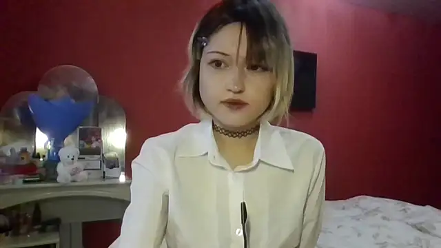 SkylaPorter online show from 11/26/25, 10:26