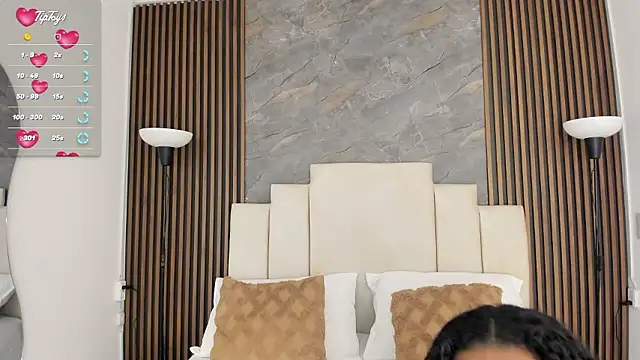 catiusca reyes 03 online show from 01/19/26, 11:47