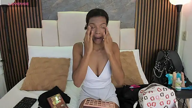 catiusca reyes 03 online show from 04/16/26, 01:12