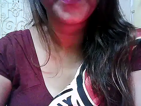 Cute Neeharika online show from 12/17/25, 10:42