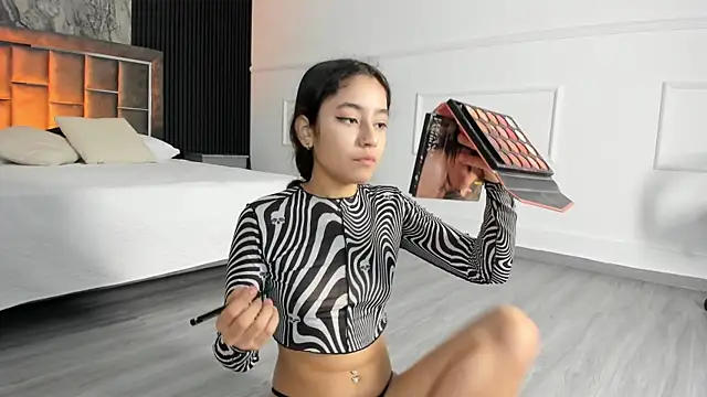 Littleannyy online show from 01/08/26, 12:11