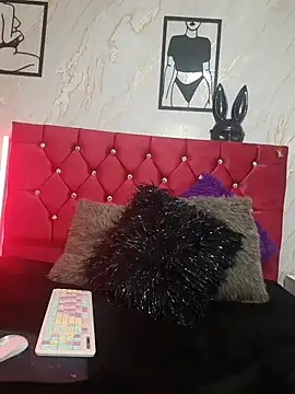 Miabellaksh online show from 11/18/25, 01:47