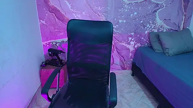 Snapshot of crespa_latin chatting on 01/09/26, 02:18 crespa latin online show from 01/09/26, 02:18