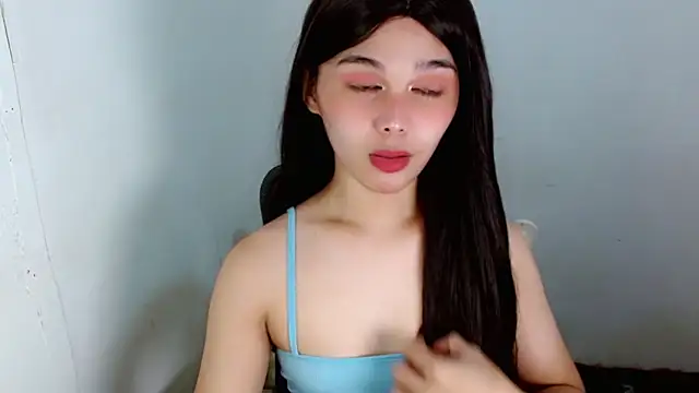 sluttyLeila online show from 12/04/25, 11:48