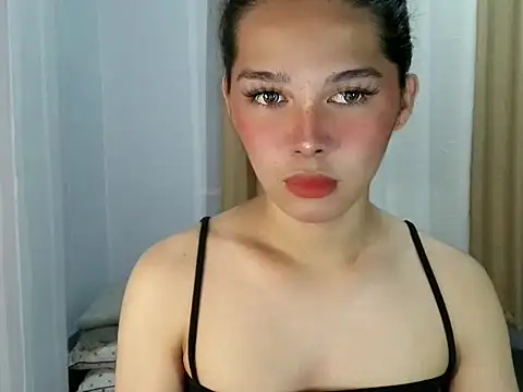 Snapshot of sluttyLeila chatting on 01/16/26, 12:58 sluttyLeila online show from 01/16/26, 12:58