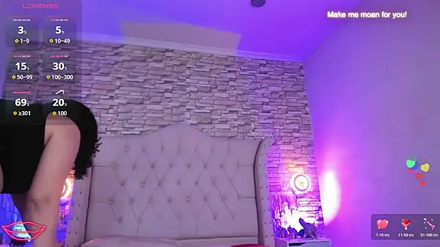 Amanda Mooree online show from 04/01/26, 04:03