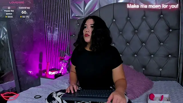 Amanda Mooree online show from 05/29/26, 04:07