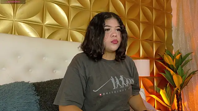 Amanda Mooree online show from 04/10/26, 04:08