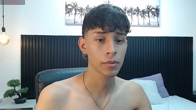 Snapshot of DraxBlade09 chatting on 11/20/25, 08:31 DraxBlade09 online show from 11/20/25, 08:31