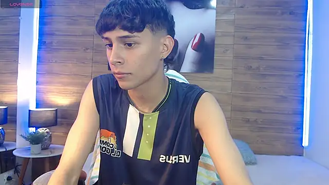 Snapshot of DraxBlade09 chatting on 02/20/26, 08:22 DraxBlade09 online show from 02/20/26, 08:22