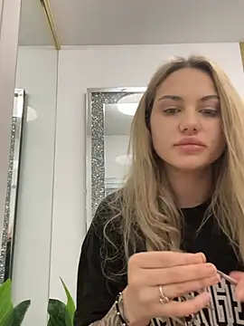 Snapshot of Chloe_GraceeX chatting on 02/11/26, 06:19 Chloe GraceeX online show from 02/11/26, 06:19