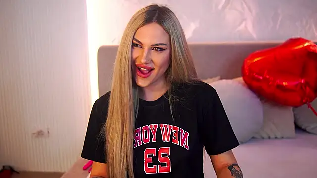 Snapshot of Chloe_GraceeX chatting on 02/16/26, 07:12 Chloe GraceeX online show from 02/16/26, 07:12