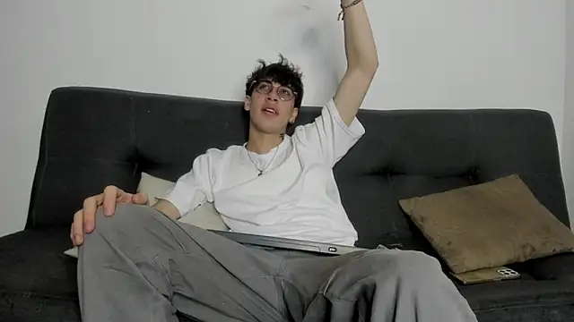 Dio  morningstar online show from 01/13/26, 08:24