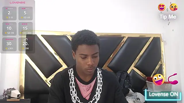 NoahJhonson69 online show from 02/09/26, 11:52