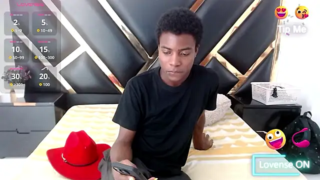 NoahJhonson69 online show from 03/12/26, 11:14