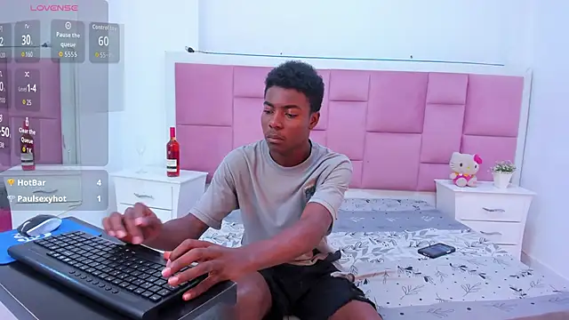 NoahJhonson69 online show from 11/26/25, 07:03