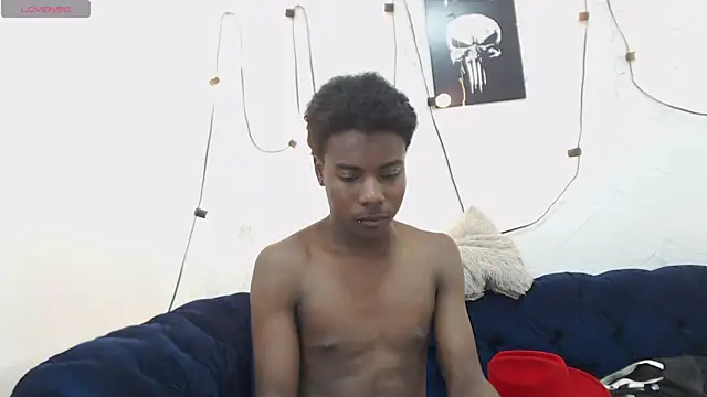 NoahJhonson69 online show from 04/28/26, 05:06