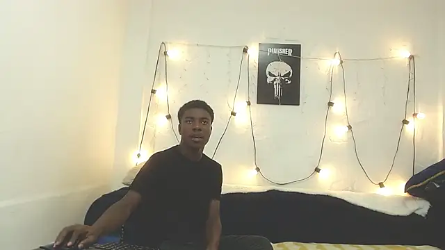 NoahJhonson69 online show from 12/17/25, 07:19