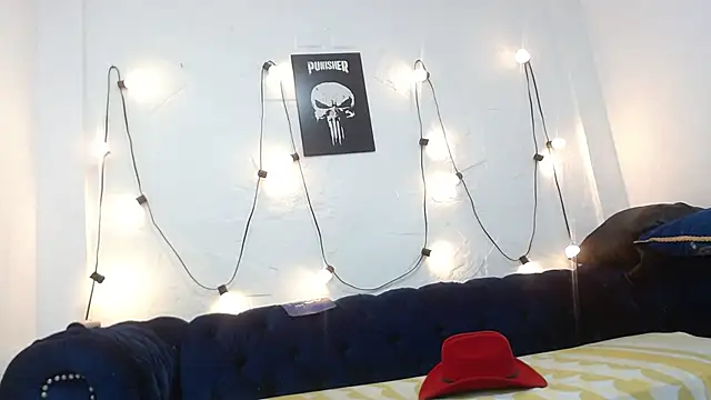 NoahJhonson69 online show from 12/03/25, 09:14